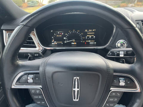 2017 Lincoln Continental Select