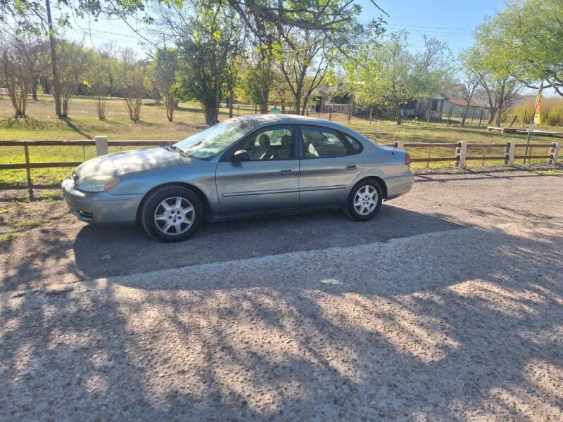 2005 Ford Taurus SE