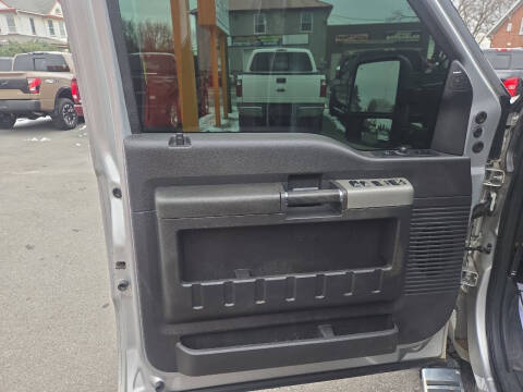 2016 Ford F-350 Super Duty Lariat