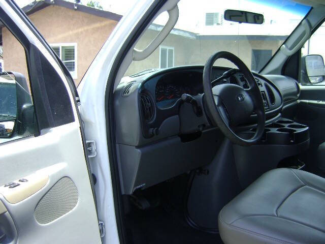 2006 Ford E-Series E-350 SD XL