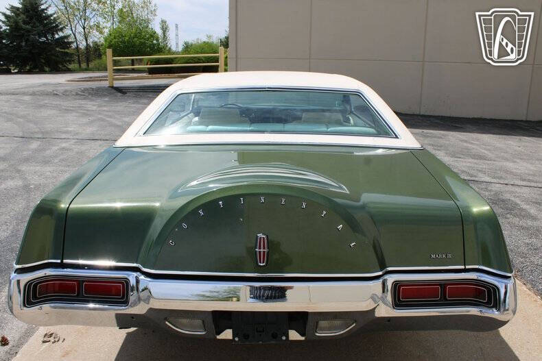 1972 Lincoln Continental