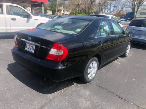 2004 Toyota Camry LE