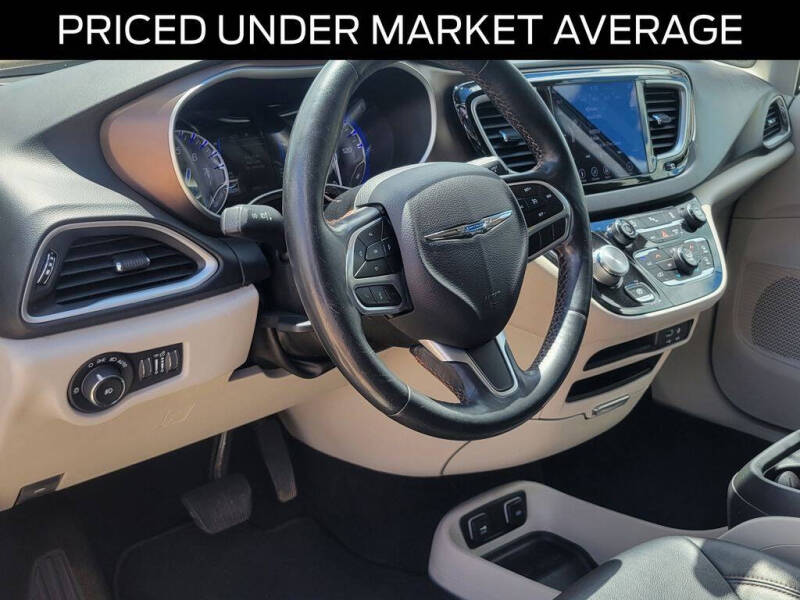 2019 Chrysler Pacifica Touring L