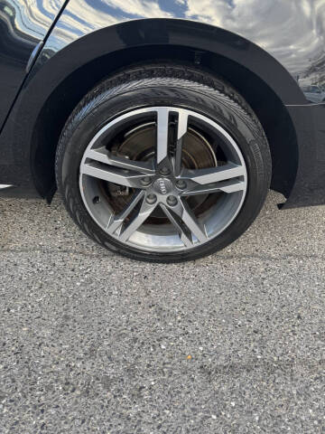 2017 Audi A4 2.0T quattro Premium Plus