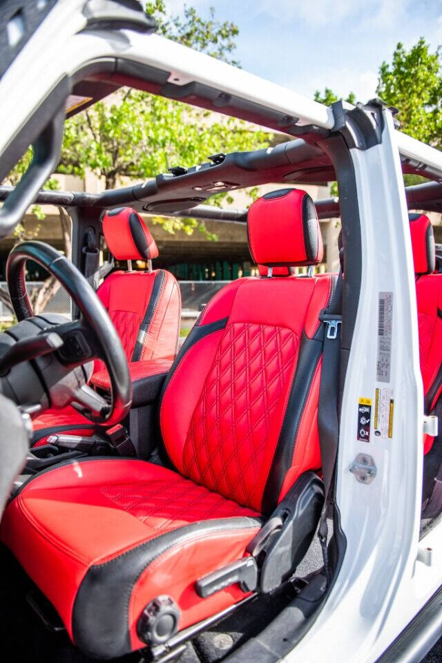 2020 Jeep Wrangler SUV / Crossover - $59,999