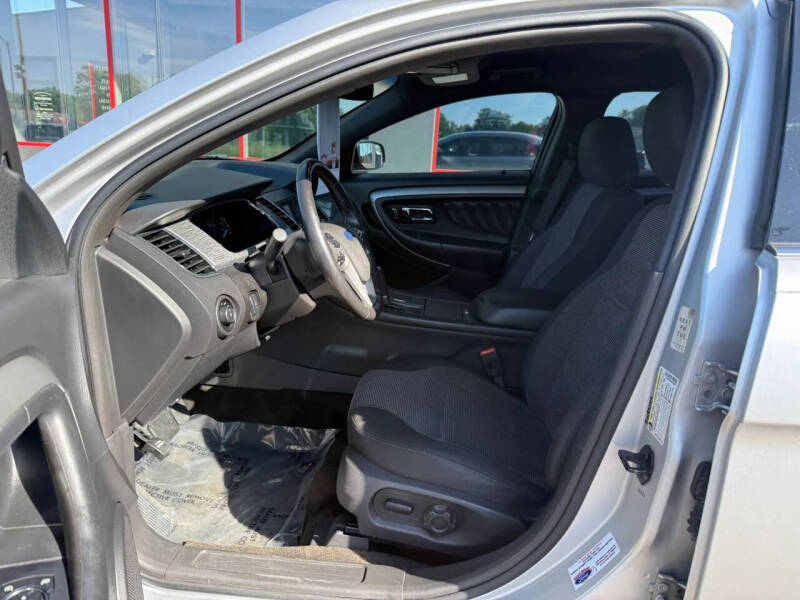 2013 Ford Taurus SEL