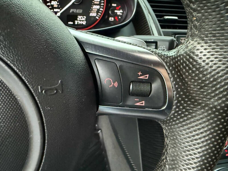 2012 Audi R8 5.2 quattro