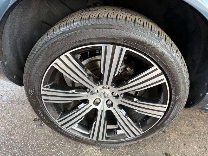 2022 Volvo XC90 T6 Inscription 7-Passenger