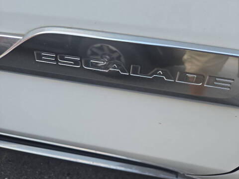 2017 Cadillac Escalade Platinum