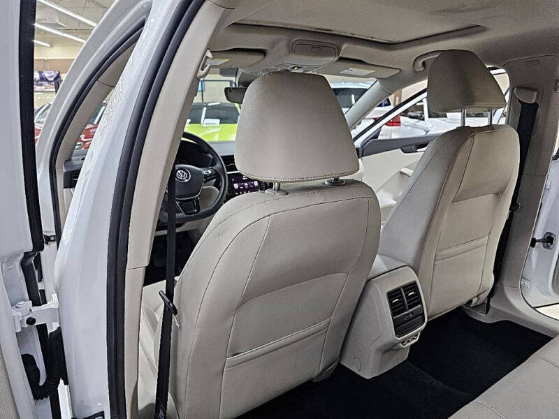 2021 Volkswagen Passat SE