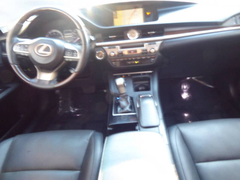 2017 Lexus ES 350