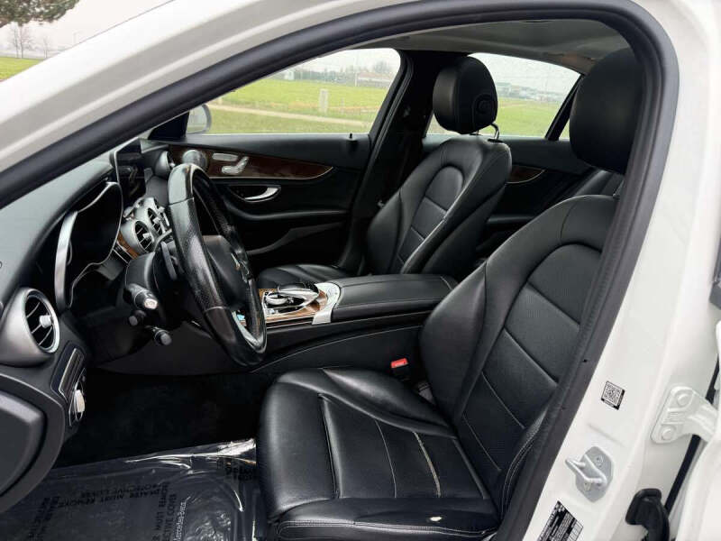 2016 Mercedes-Benz C-Class