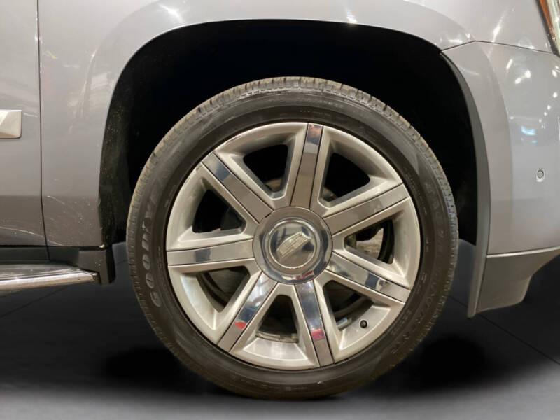 2020 Cadillac Escalade Luxury