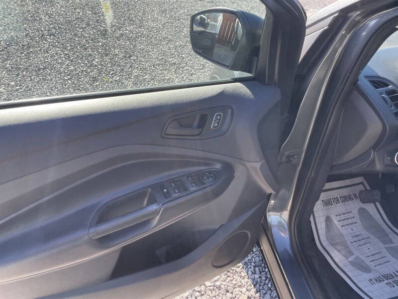 2019 Ford Escape S