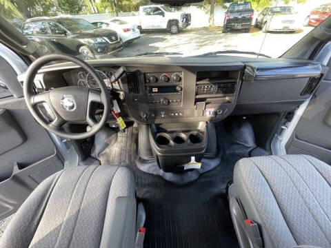 2025 Chevrolet Express 2500