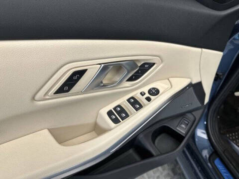 2025 BMW 3 Series 330i xDrive