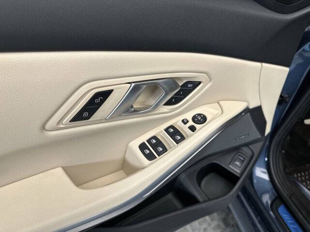 2025 BMW 3 Series 330i xDrive