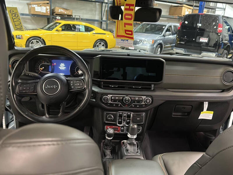 2024 Jeep Gladiator Mojave X