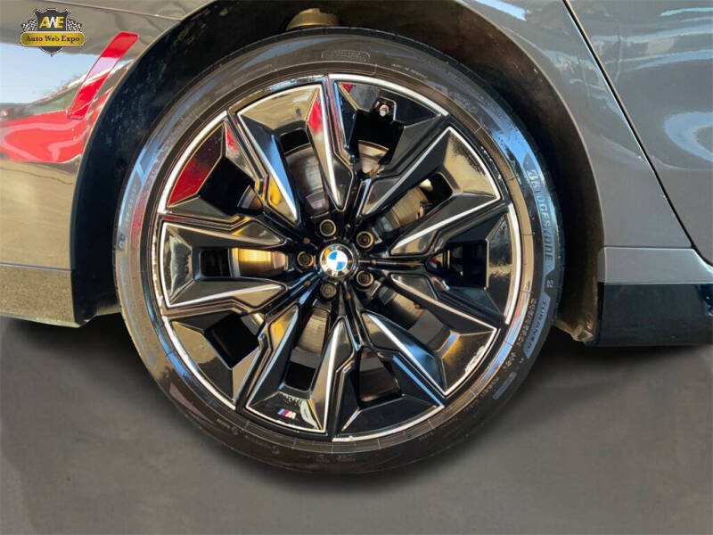 2023 BMW 7 Series 740i