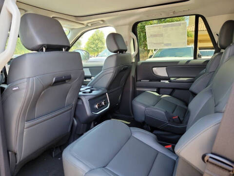 2026 Ford Expedition Active