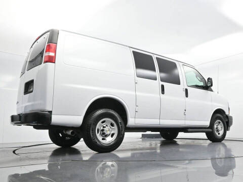 2023 Chevrolet Express 2500