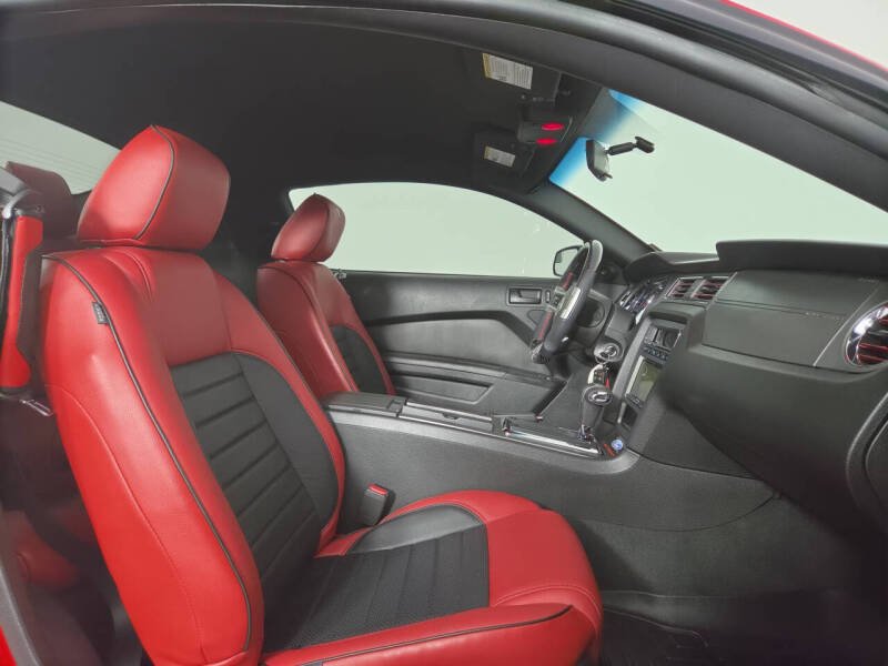 2011 Ford Mustang V6 Premium