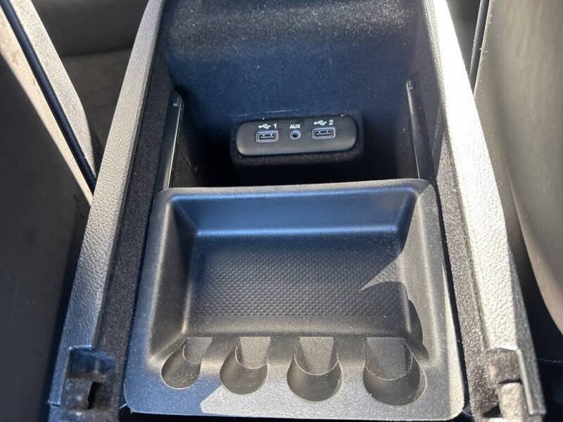 2023 Chrysler 300 S V6