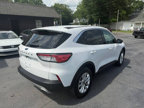 2022 Ford Escape SE