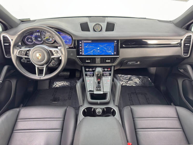 2023 Porsche Cayenne