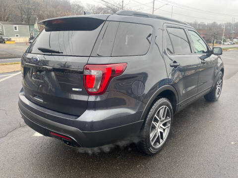 2017 Ford Explorer Sport