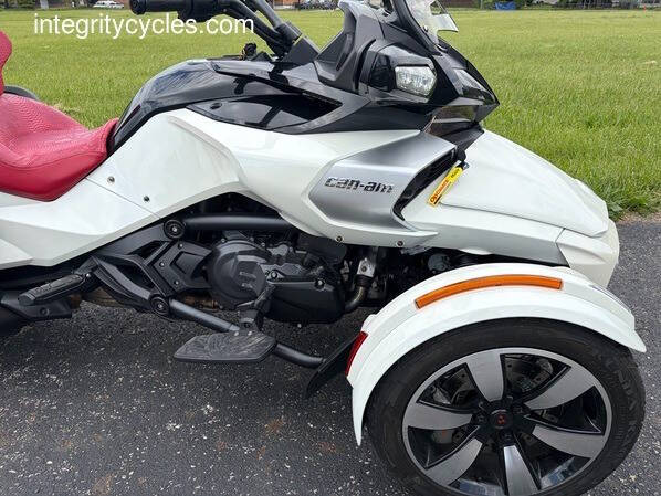 2017 Can-Am SPYDER F3-T SE6