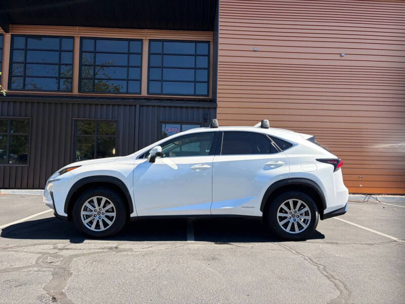 2020 Lexus NX 300h
