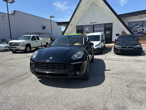 2017 Porsche Macan S