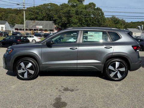 2025 Volkswagen Taos S 4Motion