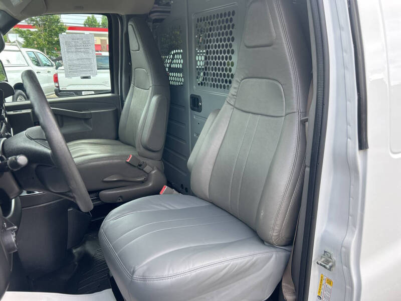 2017 Chevrolet Express 2500