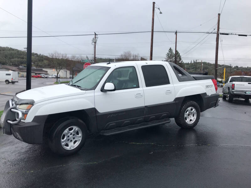 2003 Chevrolet Avalanche Base's photo
