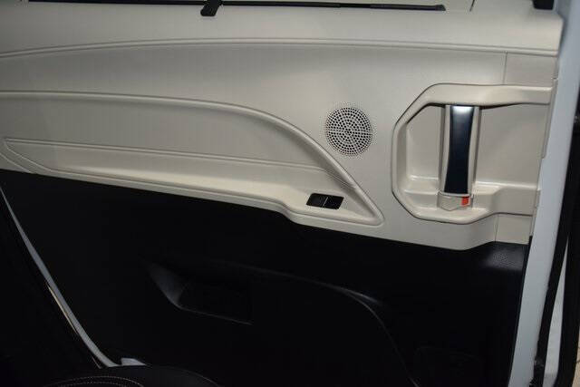2025 Toyota Sienna Limited 7-Passenger