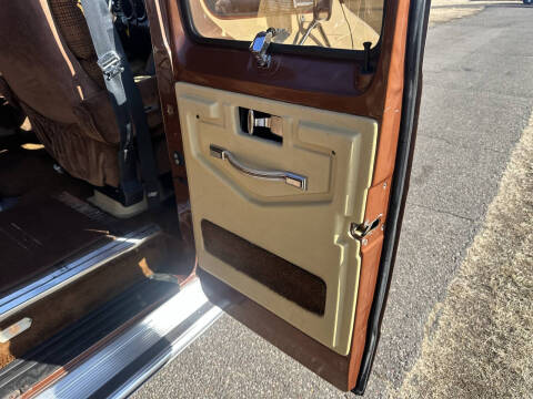 1984 Dodge Ram Van B250