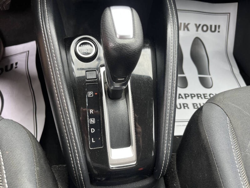 2019 Nissan Kicks S