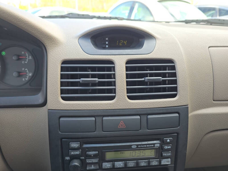 2003 Kia Rio