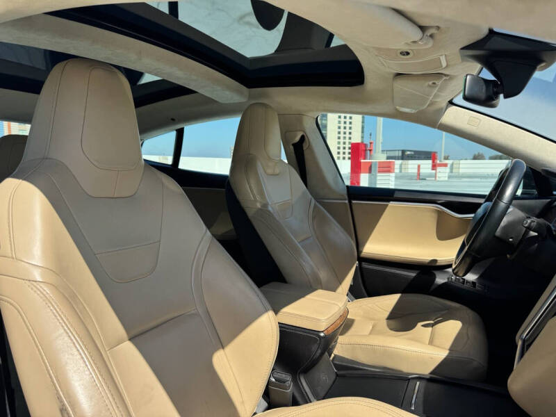 2016 Tesla Model S