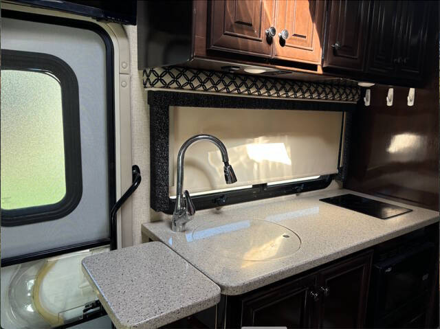 2018 Thor Motor Coach Siesta Sprinter 24SS