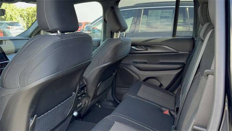 2025 Jeep Grand Cherokee Laredo X