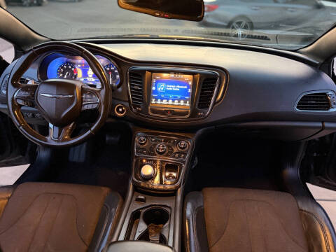 2015 Chrysler 200 S