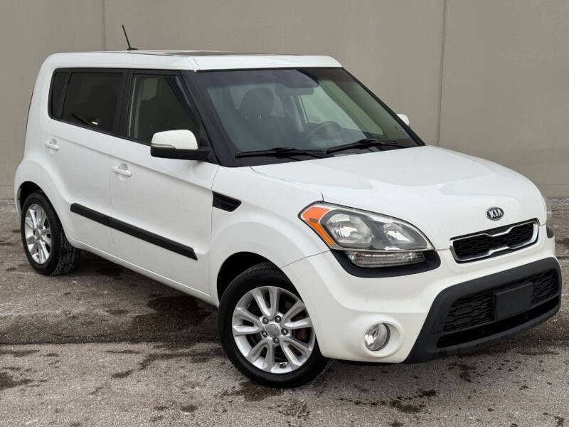 2012 Kia Soul for sale at DISTINCT AUTO GROUP LLC in Kent OH