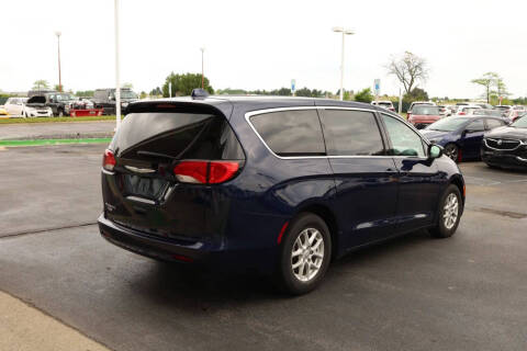 2017 Chrysler Pacifica Touring