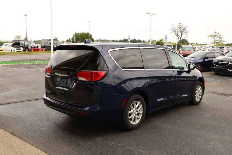 2017 Chrysler Pacifica Touring