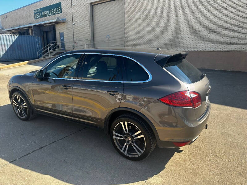 2013 Porsche Cayenne Tiptronic