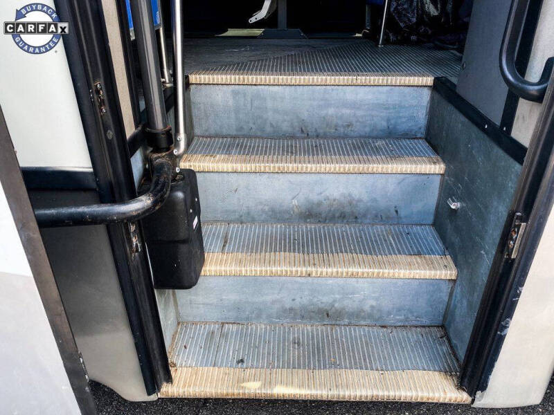 2009 IC Bus HC Series