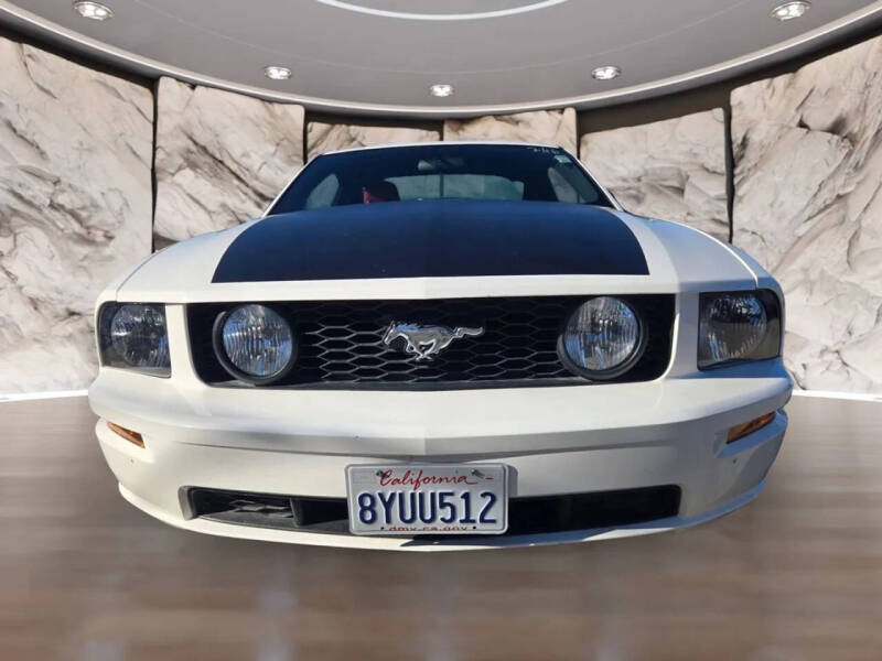 2005 Ford Mustang GT Premium